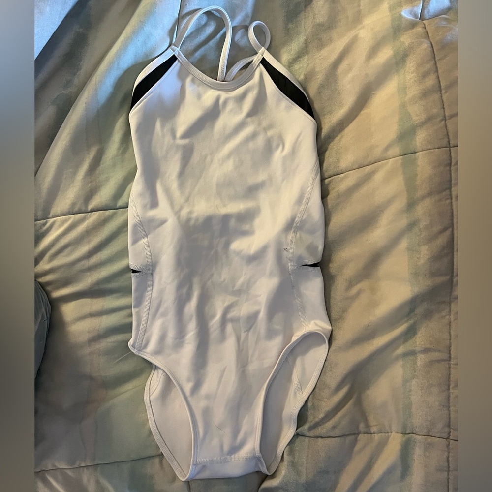 Jo Jax leotard claims child medium I would say size 10-12